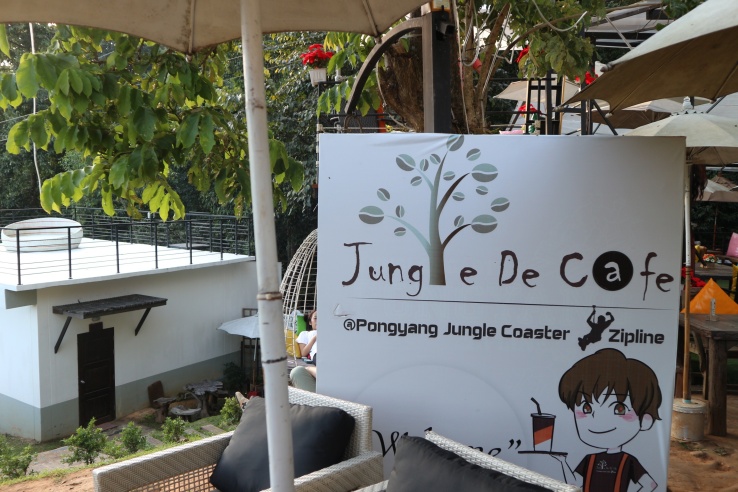 Instafamous Chiang Mai waterfall Jungle De Cafe